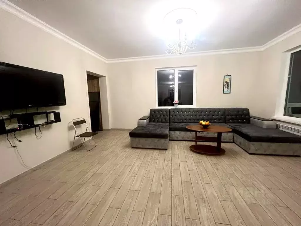 Дом в Дагестан, Махачкала ул. Бакинская, 20 (150 м) - Фото 1