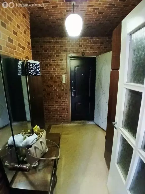 1-комнатная квартира: Подпорожье, Свирская улица, 82 (46 м) - Фото 1