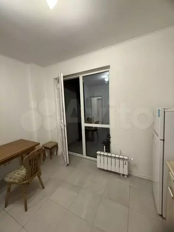 2-к. квартира, 60 м, 13/19 эт. - Фото 1