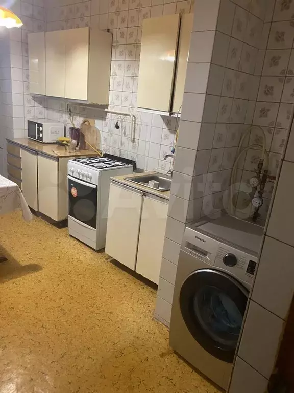 2-к. квартира, 51 м, 1/9 эт. - Фото 1
