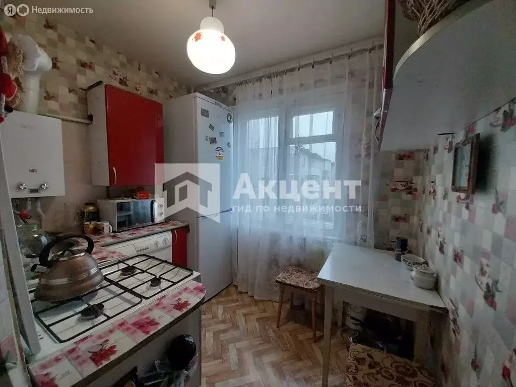 3-комнатная квартира: Шуя, улица Аникина, 1 (61.2 м) - Фото 1