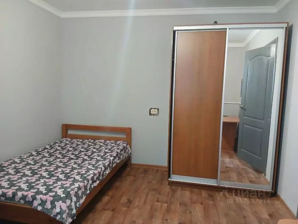 1-к кв. Крым, Симферополь ул. Чешмеджи, 10 (32.0 м) - Фото 1