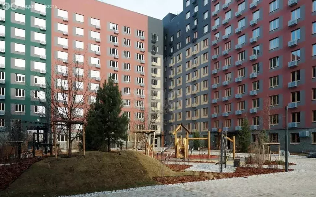 1-комнатная квартира: Тюмень, улица Республики, 204к12 (41.4 м) - Фото 2