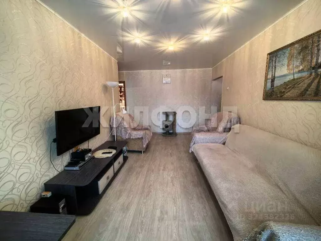 3-к кв. Хакасия, Усть-Абаканский район, с. Зеленое ул. Гагарина, 6 ... - Фото 2