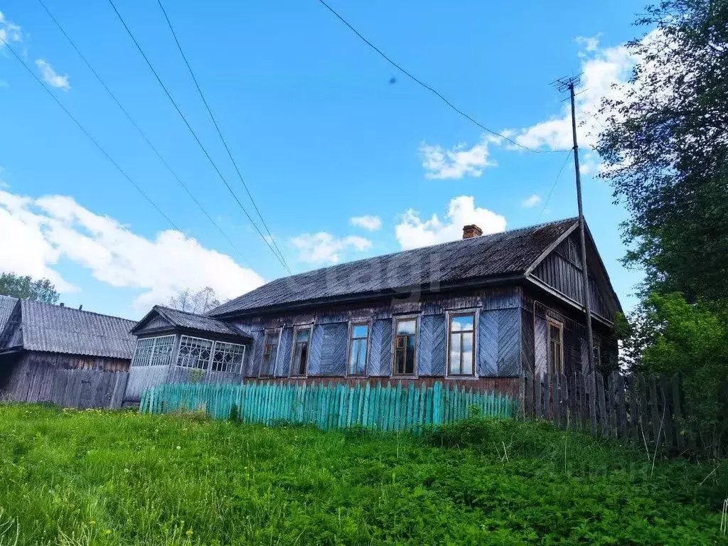 Дом в Брянская область, Клетнянский район, Надвинское с/пос, д. ... - Фото 1