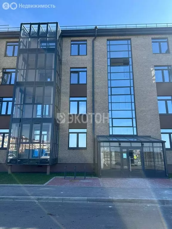 3-комнатная квартира: посёлок Шушары, Соколиная улица, 10к1 (93 м) - Фото 2