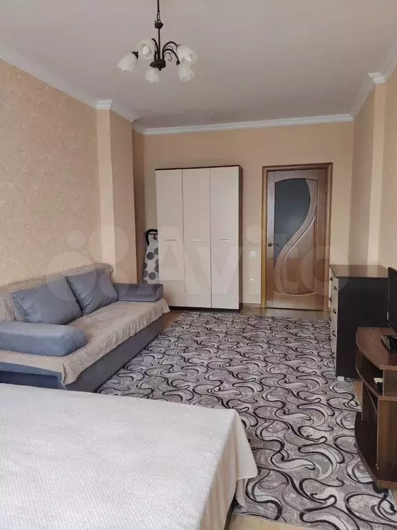1-к. квартира, 40 м, 5/10 эт. - Фото 1