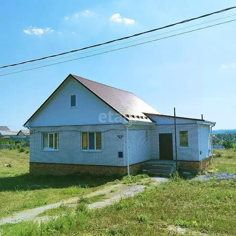 Дом в Белгородская область, Алексеевка ул. Кириленко (90 м) - Фото 0