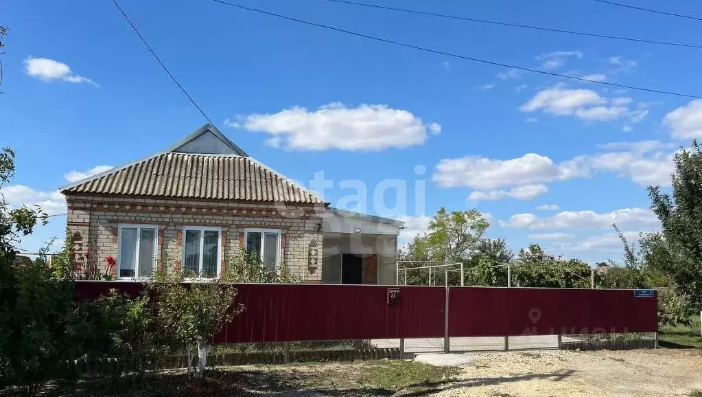 Дом в Краснодарский край, Славянский район, Петровское с/пос, ... - Фото 1