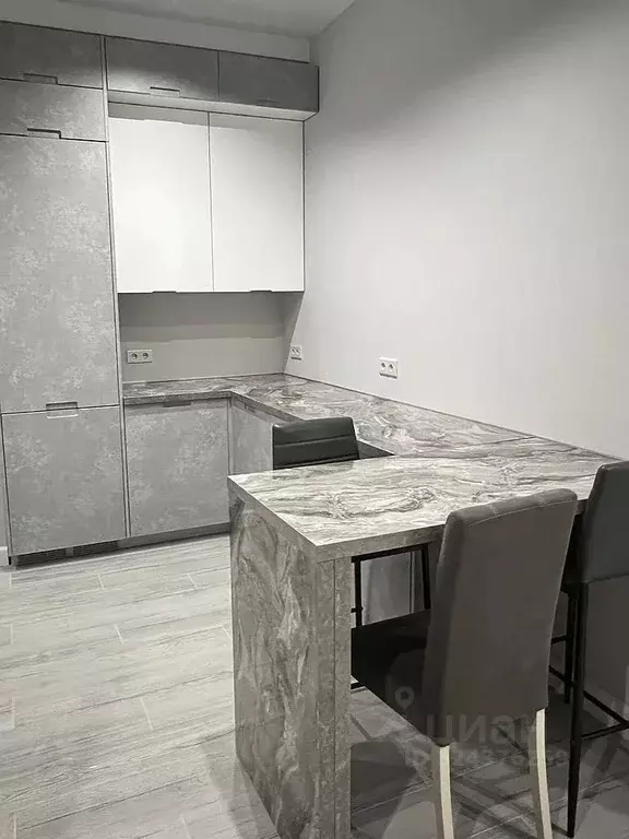 2-к кв. Москва Мосфильмовская ул., 98к2 (65.0 м) - Фото 0