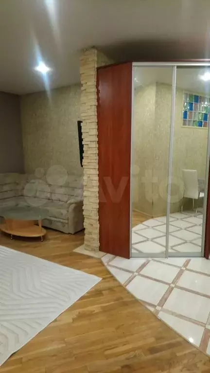 2-к. квартира, 58 м, 1/5 эт. - Фото 0