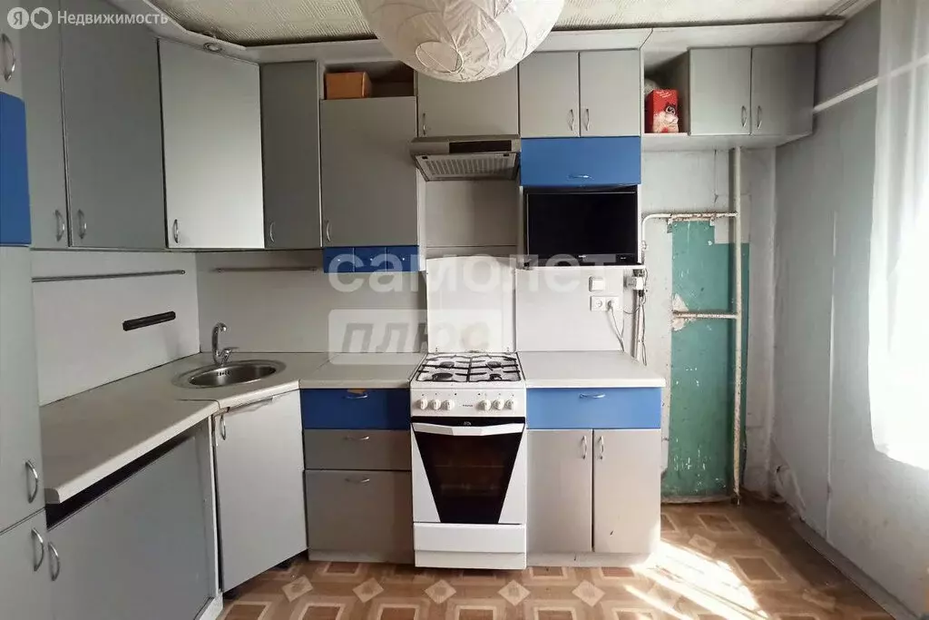 3-комнатная квартира: Омск, Заозёрная улица, 36/3 (70 м) - Фото 1