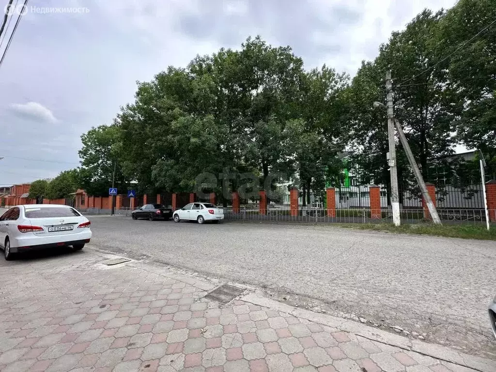 Дом в Назрань, Кавказская улица (200 м) - Фото 1