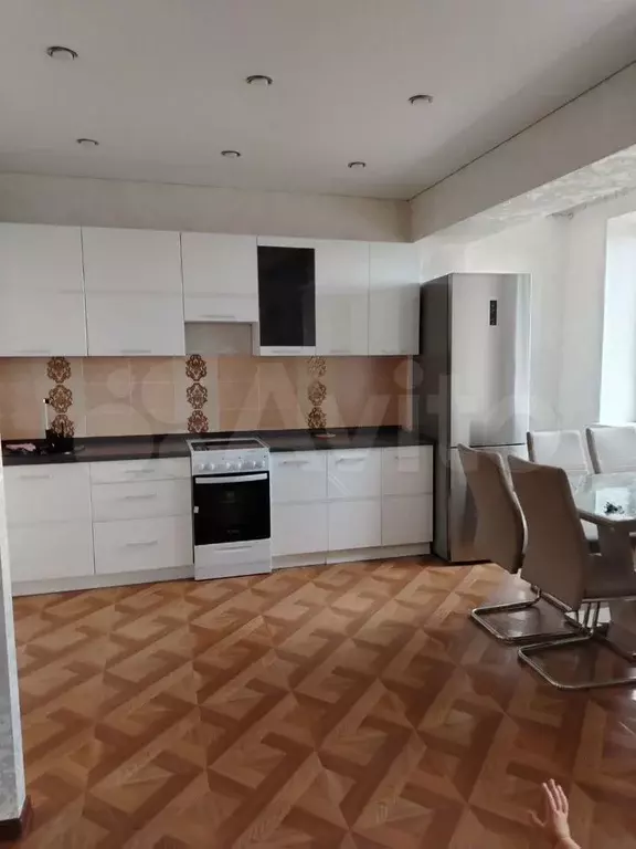 2-к. квартира, 60 м, 8/12 эт. - Фото 0