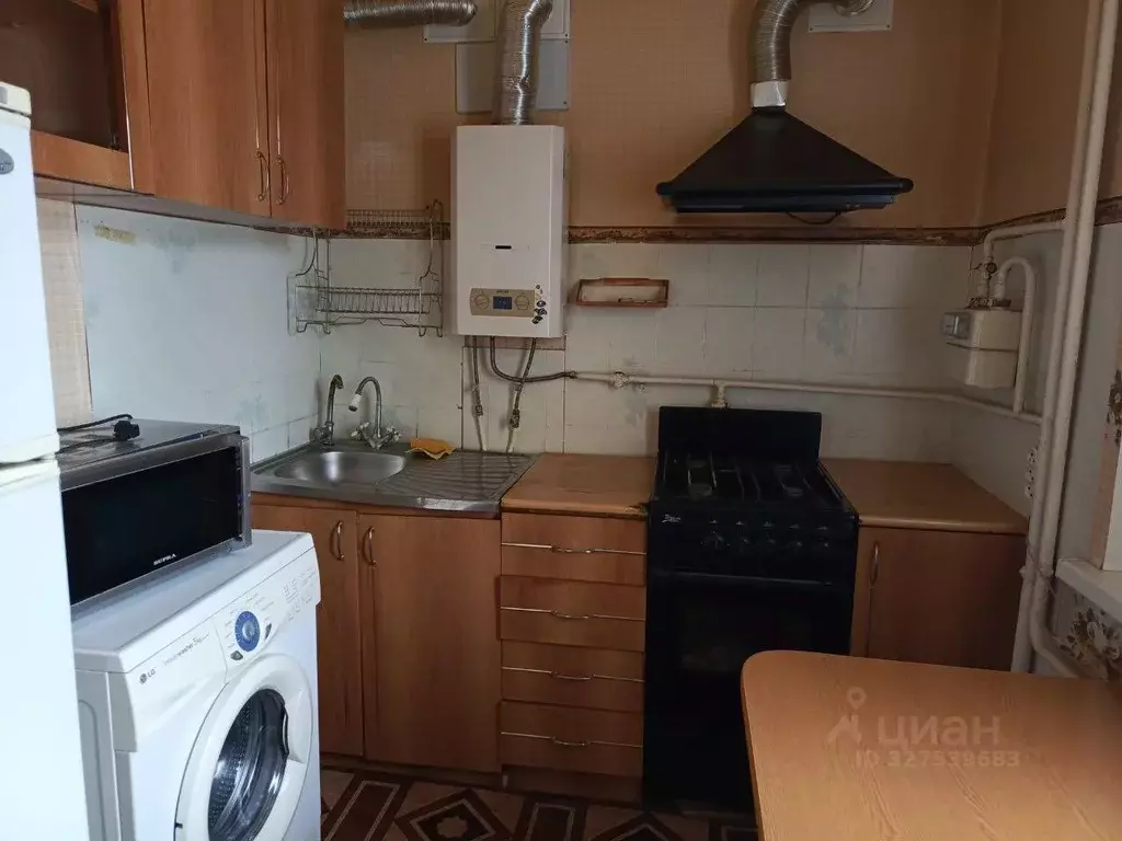 3-к кв. Саратовская область, Маркс просп. Строителей (59.0 м) - Фото 1