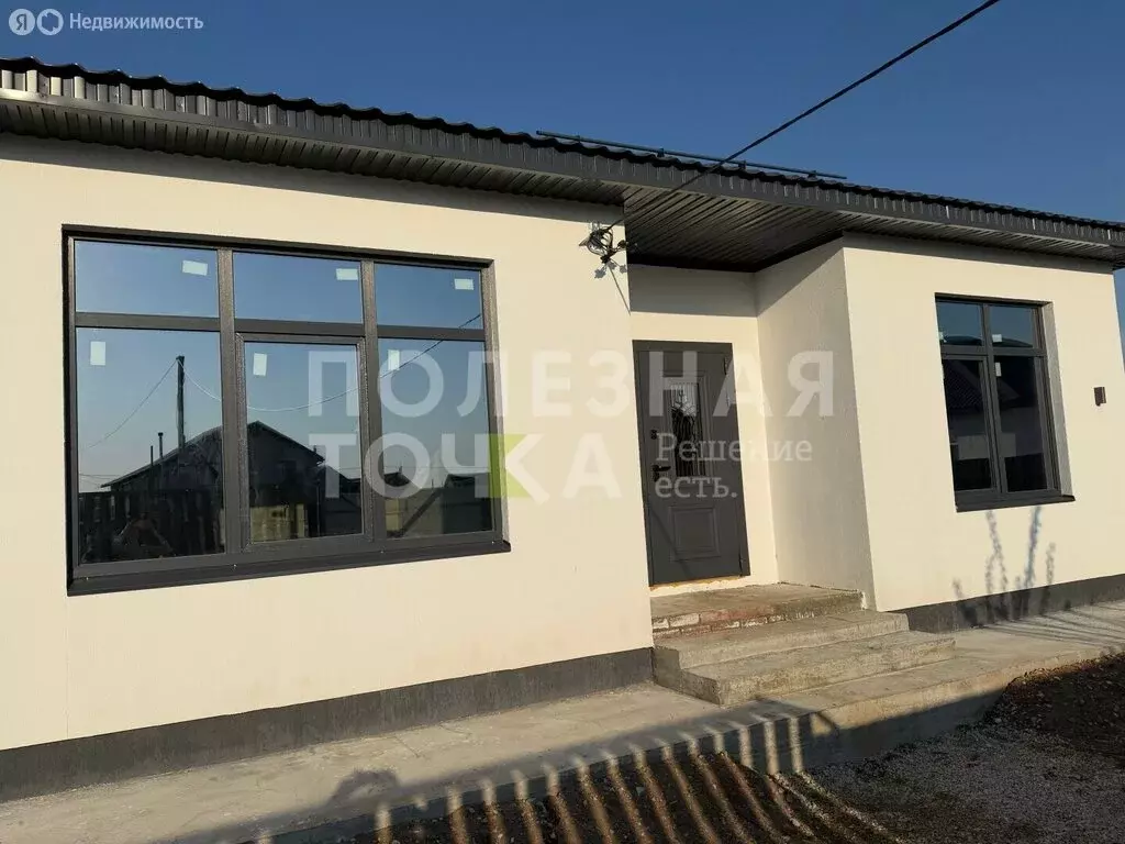 Дом в село Лопатино, Заречная улица, 94 (100 м) - Фото 1