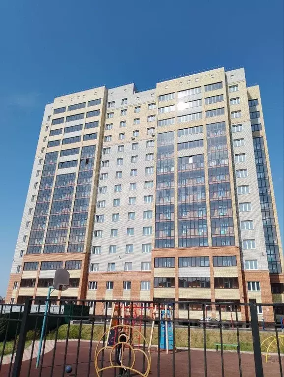 2-к кв. Омская область, Омск ул. Гусарова, 48 (62.6 м) - Фото 0
