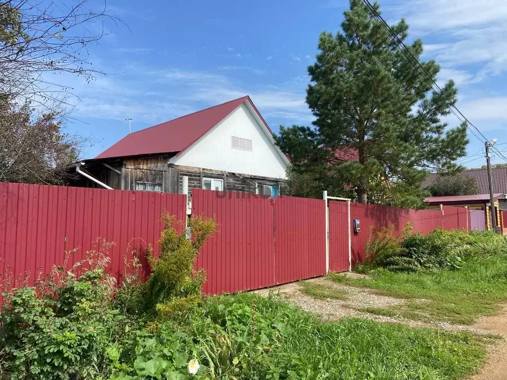 Дом в Башкортостан, Иглинский сельсовет, с. Иглино ул. Есенина (75 м) - Фото 1