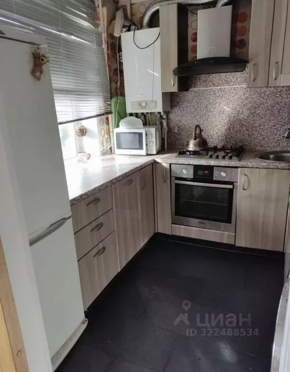 3-к кв. Калужская область, Людиново ул. Карла Маркса, 12 (70.0 м) - Фото 2