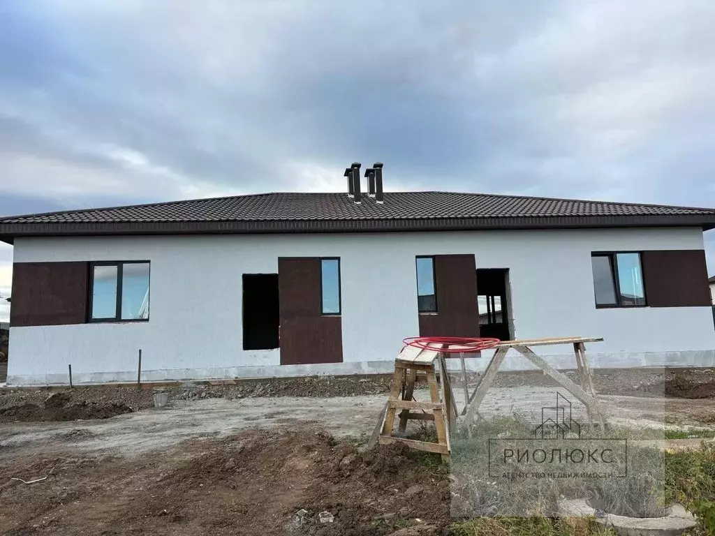 Дом в Челябинская область, Магнитогорск ул. Соборная (92 м) - Фото 1