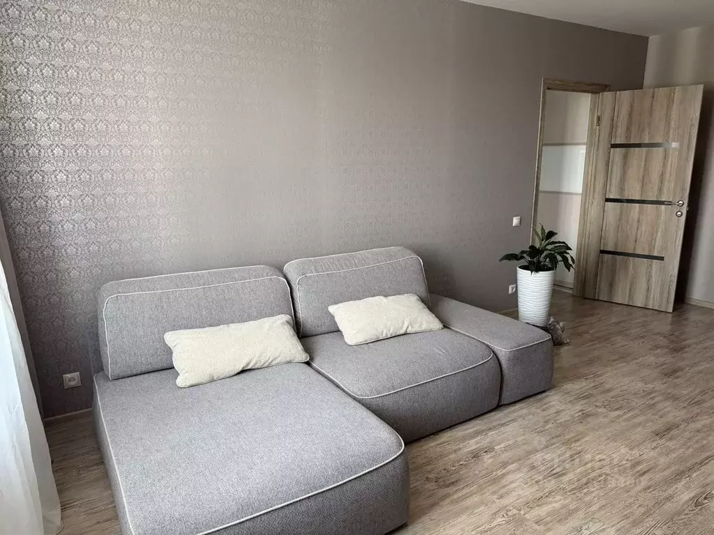 2-к кв. Иркутская область, Иркутск Байкальская ул., 301 (58.9 м) - Фото 1