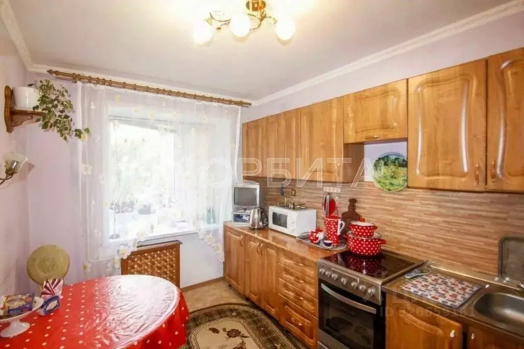 3-к кв. Тюменская область, Тюмень Антипино мкр, ул. Ивана Крылова, 19 ... - Фото 1