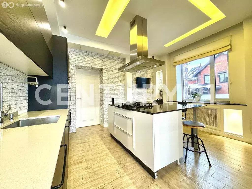 Дом в Чебоксары, микрорайон Гремячево, Гремячевский переулок (201 м) - Фото 1