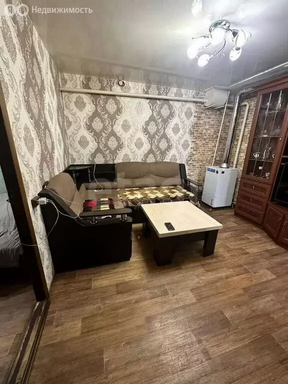 3-комнатная квартира: Нижний Новгород, улица Литвинова, 42 (44.6 м) - Фото 0