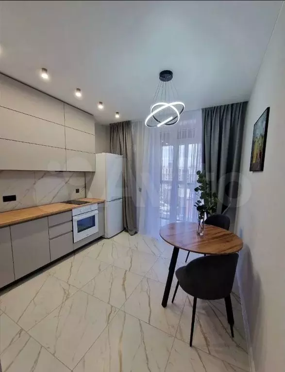1-к. квартира, 40 м, 18/22 эт. - Фото 1
