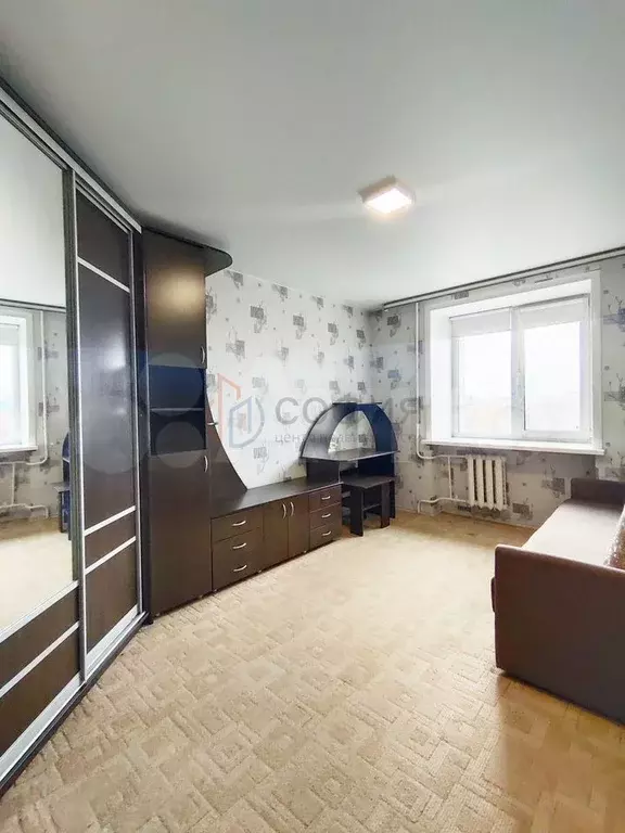Комната 13,6 м в 6-к., 8/9 эт. - Фото 0