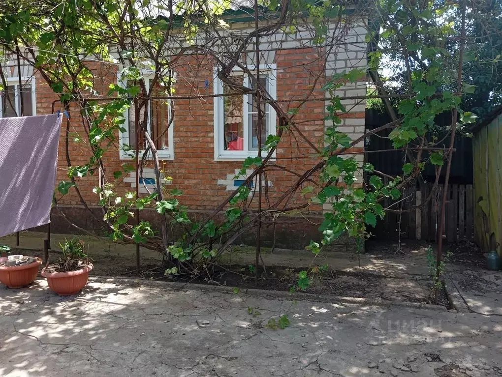 Дом в Ставропольский край, Ипатово ул. Свердлова, 219 (86 м) - Фото 0