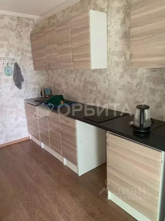 1-к кв. Тюменская область, Тюмень ул. 50 лет Октября, 57А (36.0 м) - Фото 2