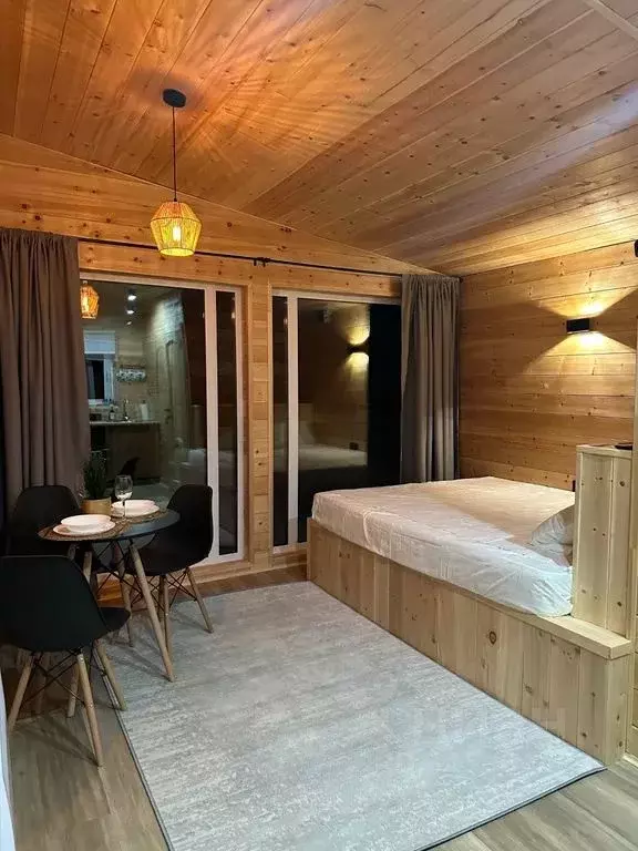 Дом в Омская область, Омское с/пос, д. Зеленовка ул. Крайняя, 4 (20 м) - Фото 1