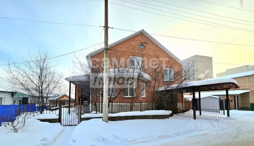 Дом в Башкортостан, Мелеуз Костромская ул. (180 м) - Фото 1