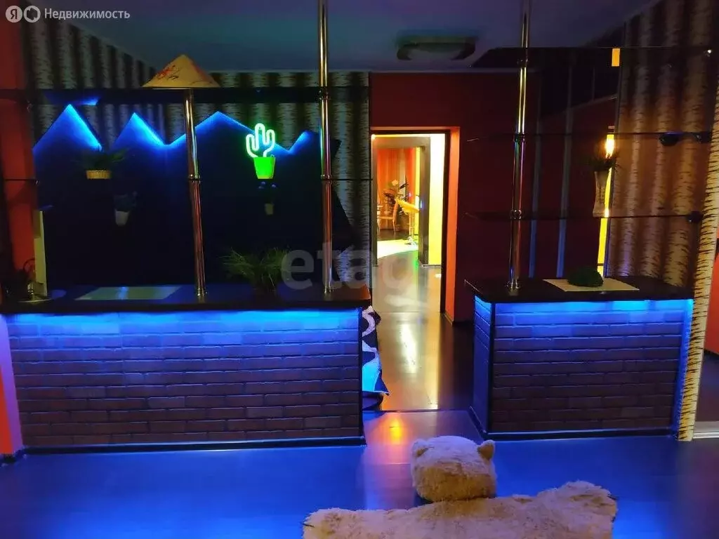 3-комнатная квартира: Астрахань, площадь Джона Рида, 7к1 (108 м) - Фото 2