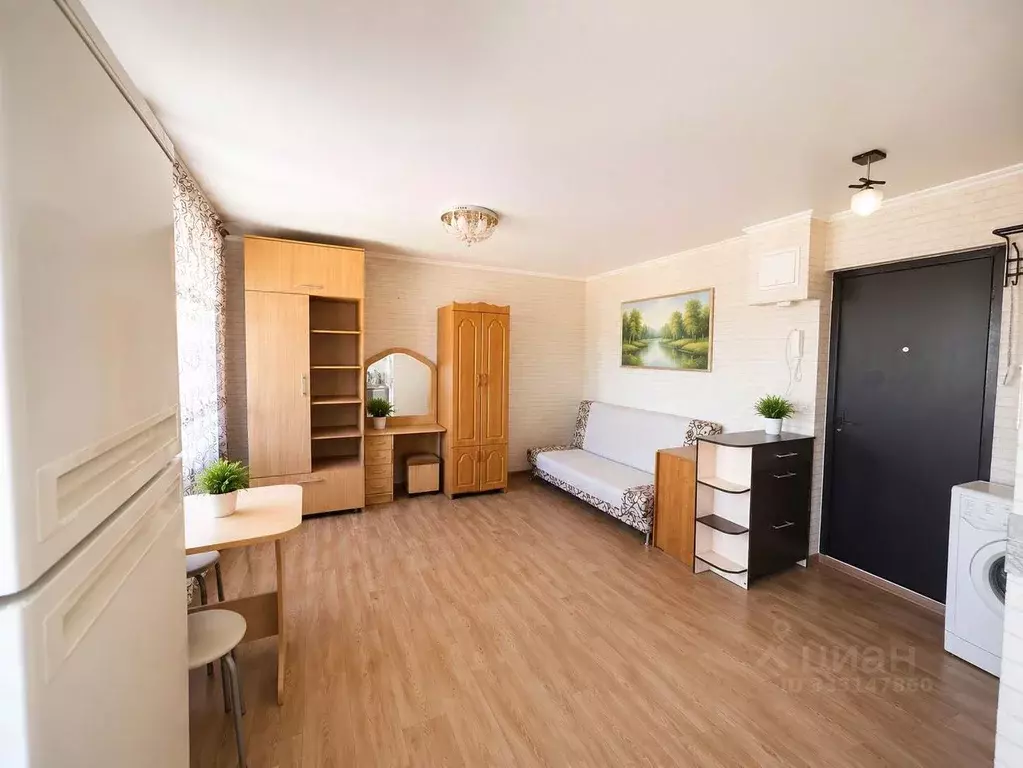 Студия Астраханская область, Астрахань ул. Космонавтов, 8 (24.0 м) - Фото 1