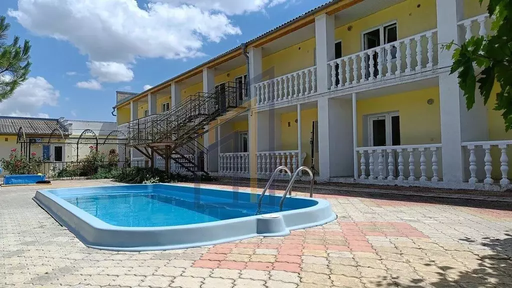 Дом в Крым, Сакский район, Штормовское с/пос, с. Поповка ул. Донецкая ... - Фото 1