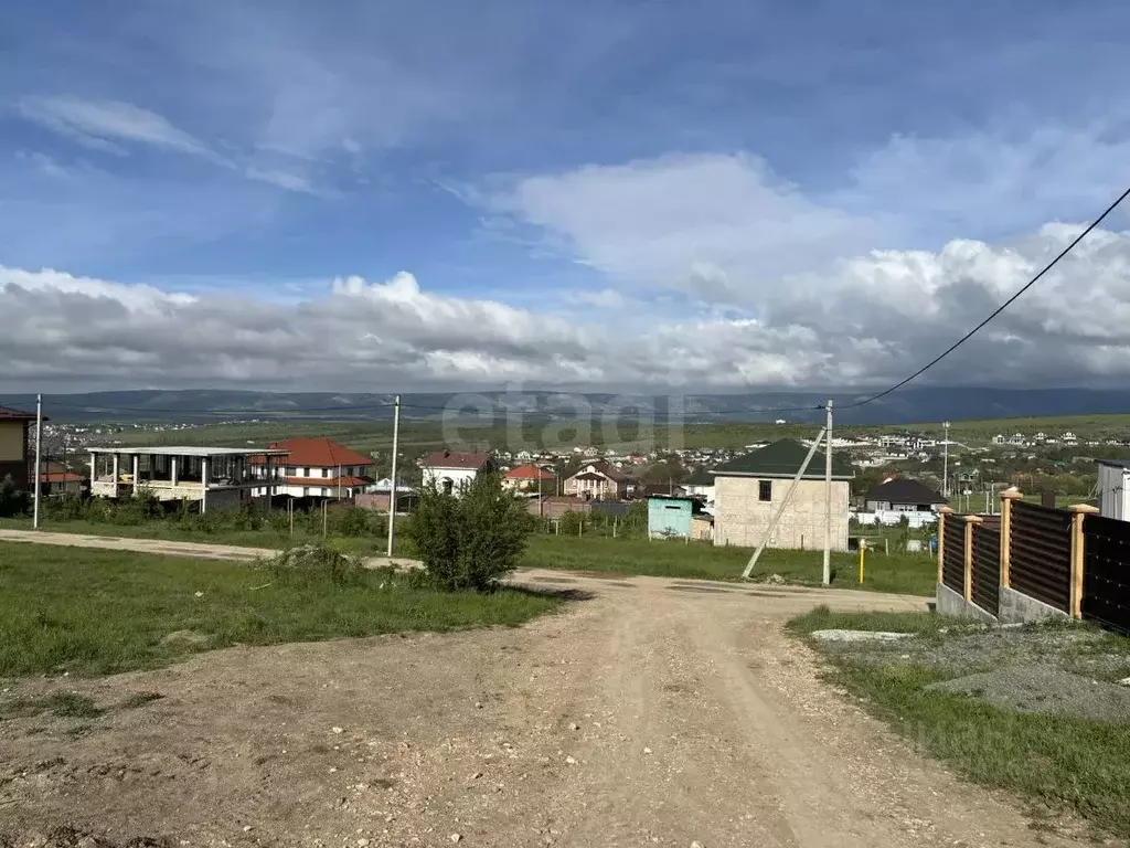 Дом в Крым, Симферопольский район, Добровское с/пос, с. Краснолесье  ... - Фото 1
