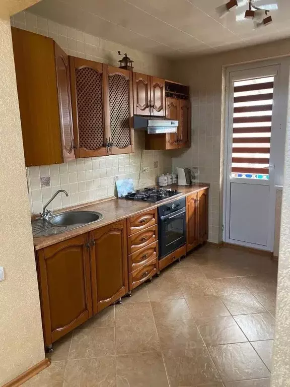 3-к кв. Северная Осетия, Владикавказ ул. Братьев Щукиных, 63к3 (95.0 ... - Фото 1