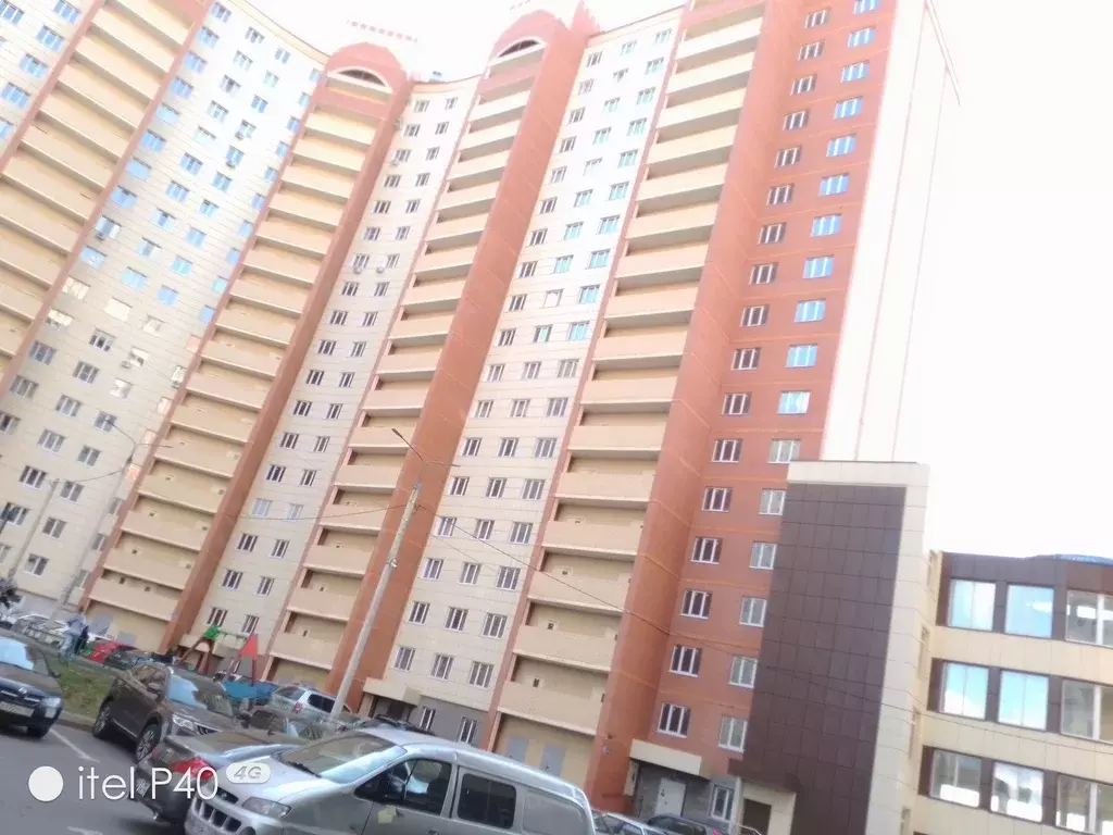 Продаётся 2-к квартира, 65.8 м - Фото 0