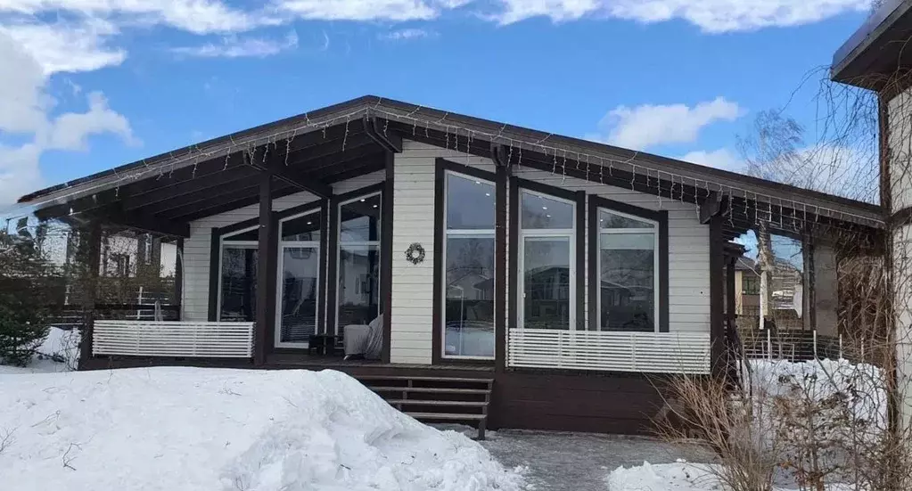 Дом в Курская область, Хомутовка рп ул. Октябрьская, 25 (180 м) - Фото 2