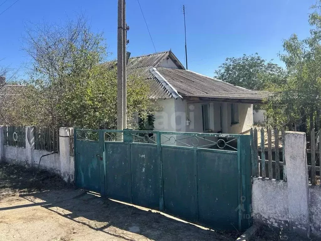 Дом в Крым, Симферопольский район, Кольчугинское с/пос, с. Равнополье ... - Фото 1