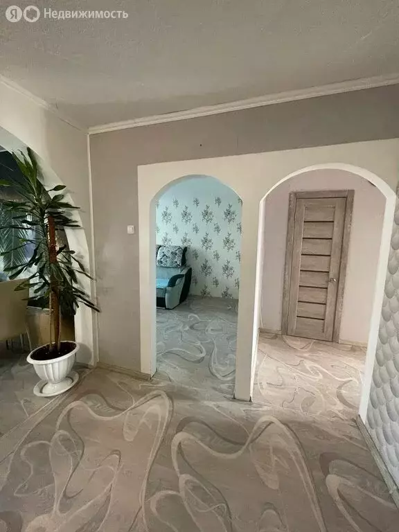 3-комнатная квартира: Лесозаводск, Пушкинская улица, 46 (66 м) - Фото 1