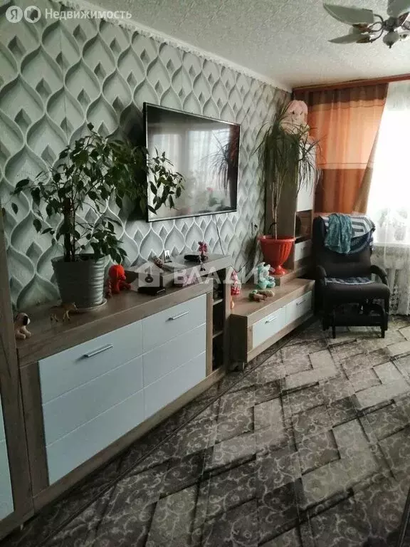 2-комнатная квартира: Белогорск, улица Кирова, 304 (43.6 м) - Фото 1