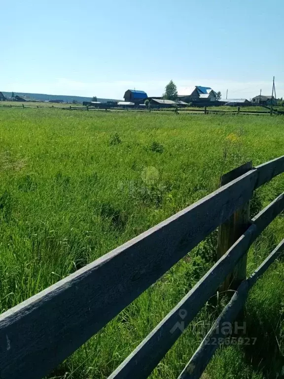 Участок в Иркутская область, Иркутский муниципальный округ, с. Оек ул. ... - Фото 1
