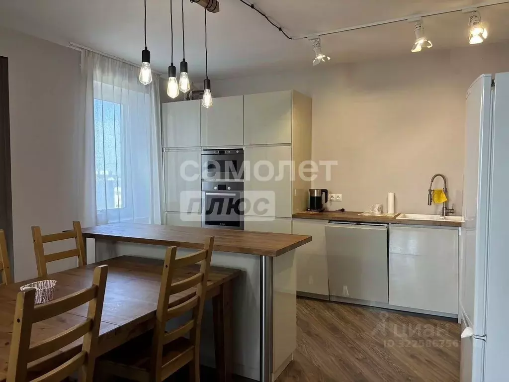 3-к кв. Свердловская область, Екатеринбург ул. Ясная, 33 (98.2 м) - Фото 2