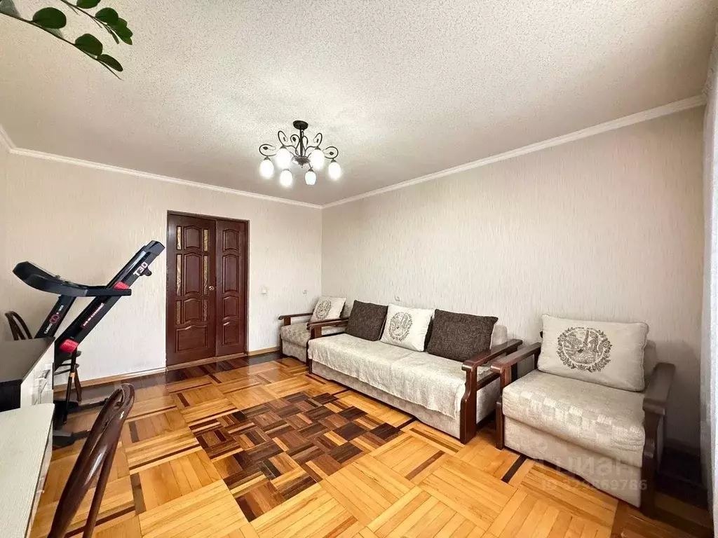 2-к кв. Кабардино-Балкария, Нальчик ул. Идарова (60.0 м) - Фото 1