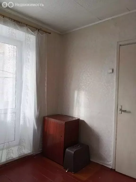 2-комнатная квартира: городской посёлок Кузнечное, улица Гагарина, 1 ... - Фото 1