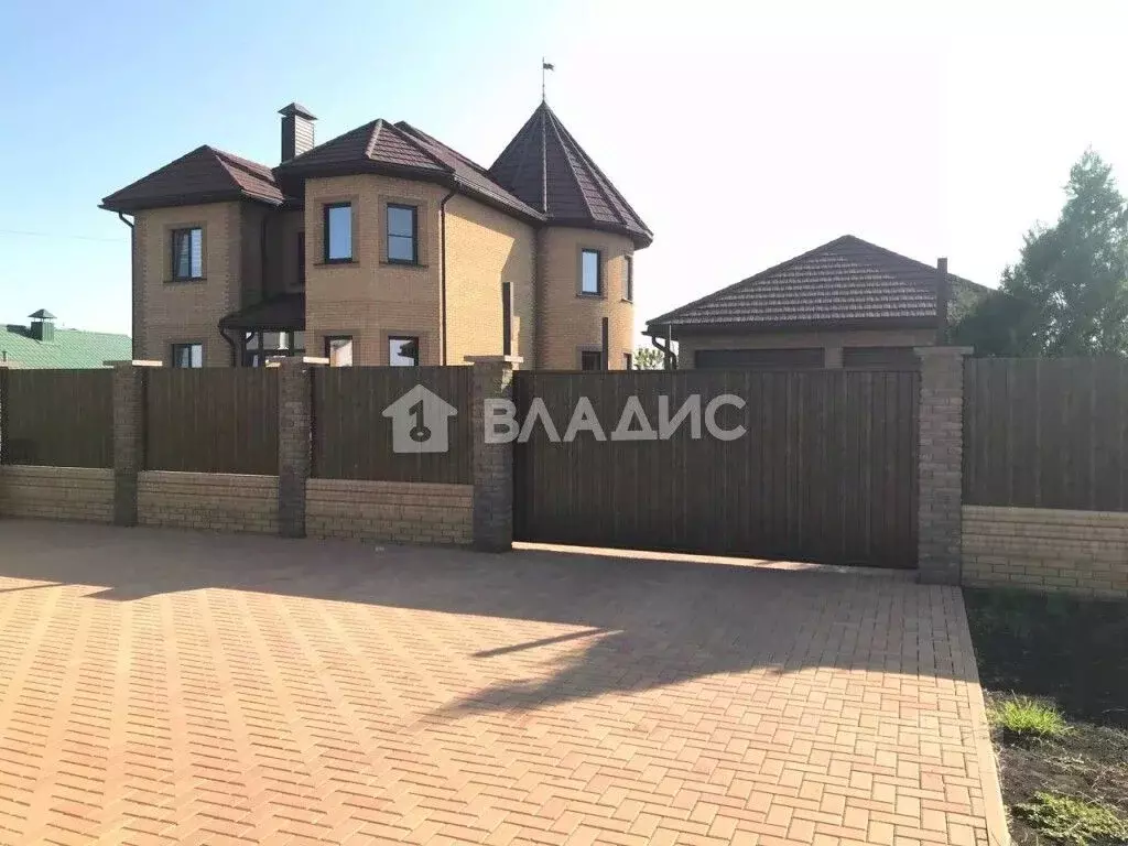 Дом в Белгородская область, Белгородский район, Головинское с/пос, с. ... - Фото 1