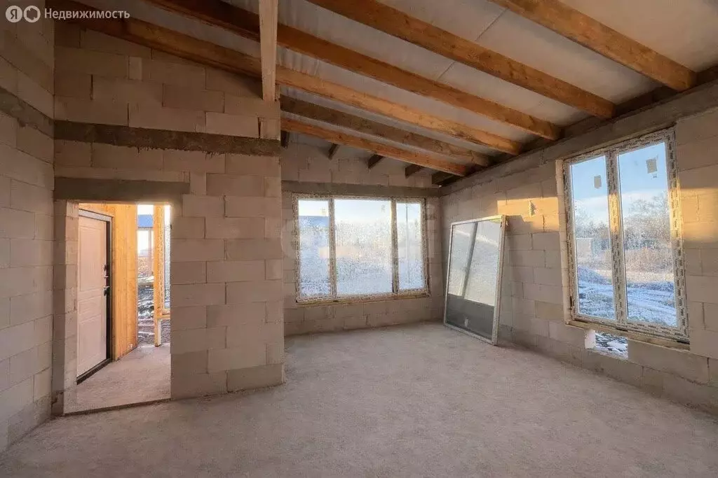 Дом в Ленинградская область, Гатчинский муниципальный округ, Р-23, ... - Фото 2